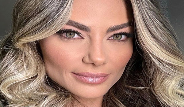 Karina Flores #MysticGirlsBio