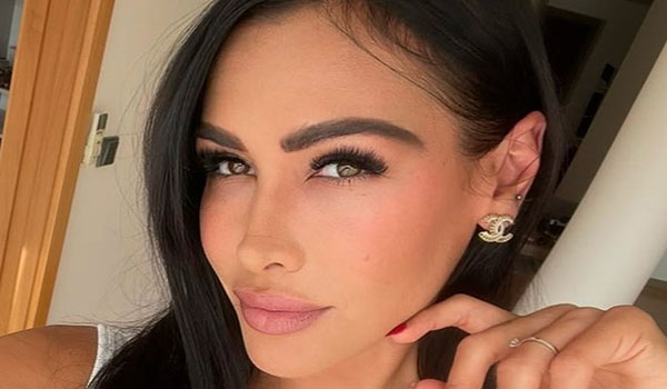 Nikol Dotkova #MysticGirlsBio