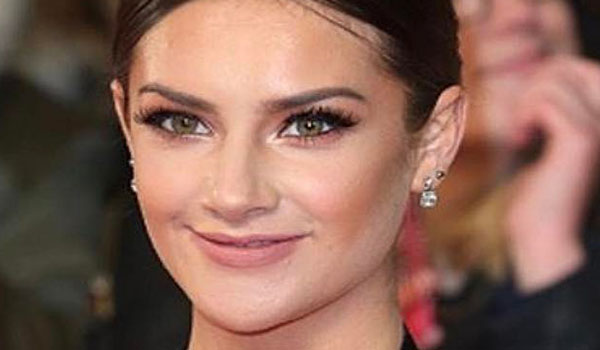 Isabel Hodgins #MysticGirlsBio