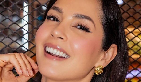 Carmen Villalobos #MysticGirlsBio