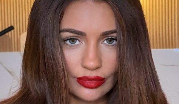 Holly Jade #MysticGirlsBio