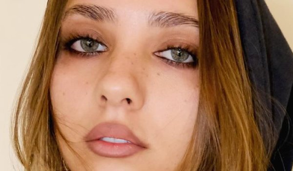 Frankie Stark #MysticGirlsBio