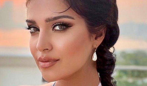 Mozhdah Jamalzadah #MysticGirlsBio